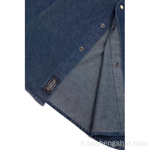 Camicia autunnale a maniche lunghe in denim